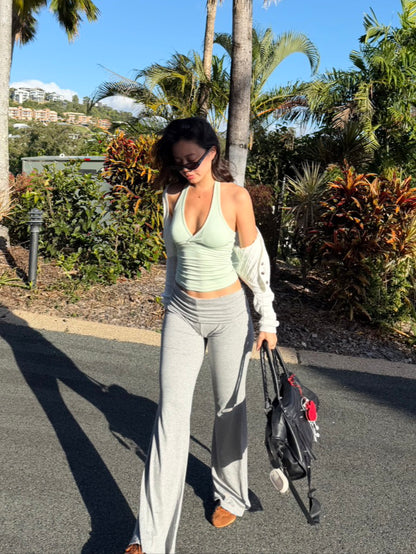 𝐎𝐟𝐟 𝐃𝐮𝐭𝐲 𝐇𝐚𝐥𝐭𝐞𝐫 𝐓𝐨𝐩🩰☘️