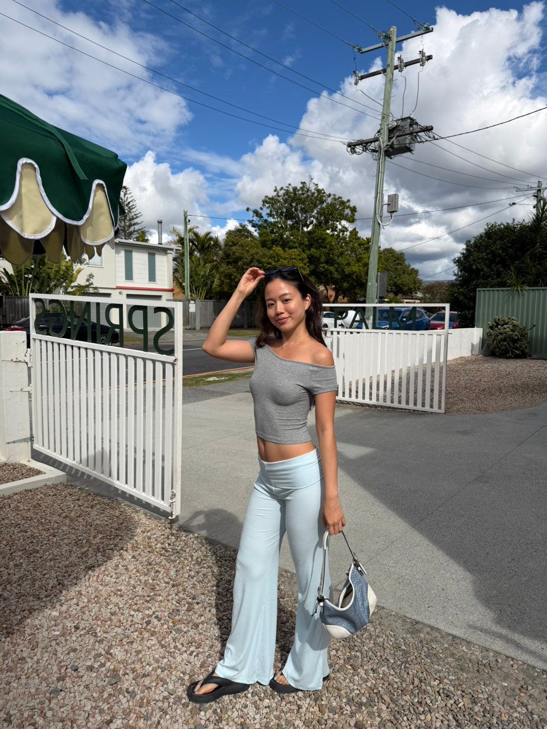 𝐌𝐮𝐬𝐭 𝐛𝐮𝐲!! 𝐒𝐨𝐟𝐭 𝐛𝐥𝐮𝐞 反折瑜伽褲🧊☁️