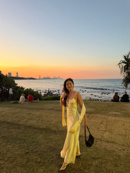 𝐆𝐨𝐥𝐝𝐞𝐧 𝐇𝐨𝐮𝐫 𝐃𝐫𝐞𝐬𝐬🌆🍸
