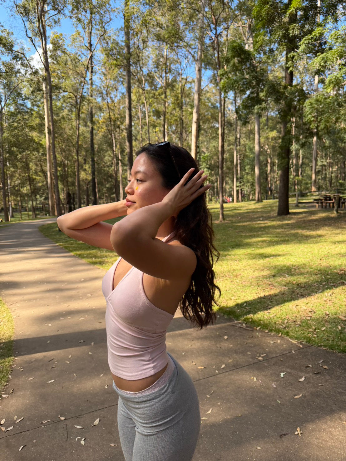 𝐎𝐟𝐟 𝐃𝐮𝐭𝐲 𝐇𝐚𝐥𝐭𝐞𝐫 𝐓𝐨𝐩🩰☘️