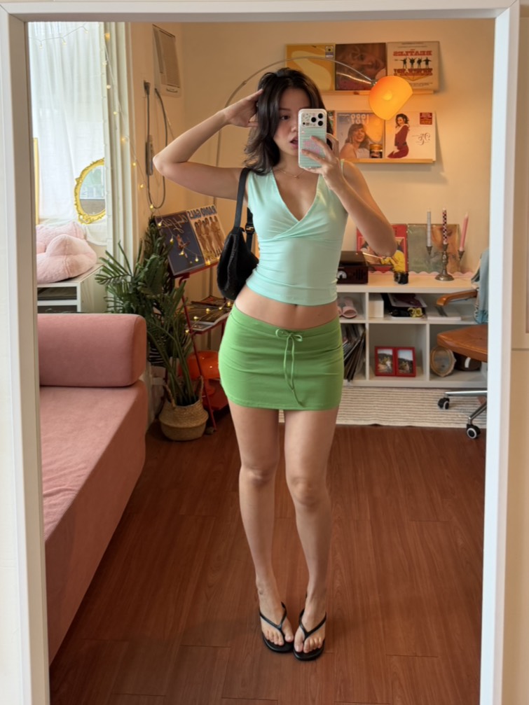 𝐄𝐯𝐞𝐫𝐲𝐝𝐚𝐲 𝐌𝐢𝐧𝐢 𝐒𝐤𝐢𝐫𝐭 ⭐️